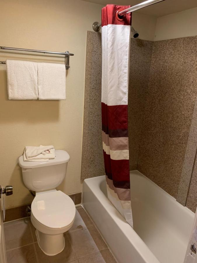 Red Roof Inn Atlanta - Six Flags Lodge West Экстерьер фото