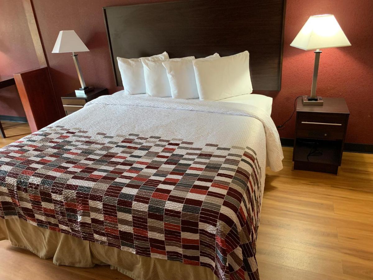 Red Roof Inn Atlanta - Six Flags Lodge West Экстерьер фото