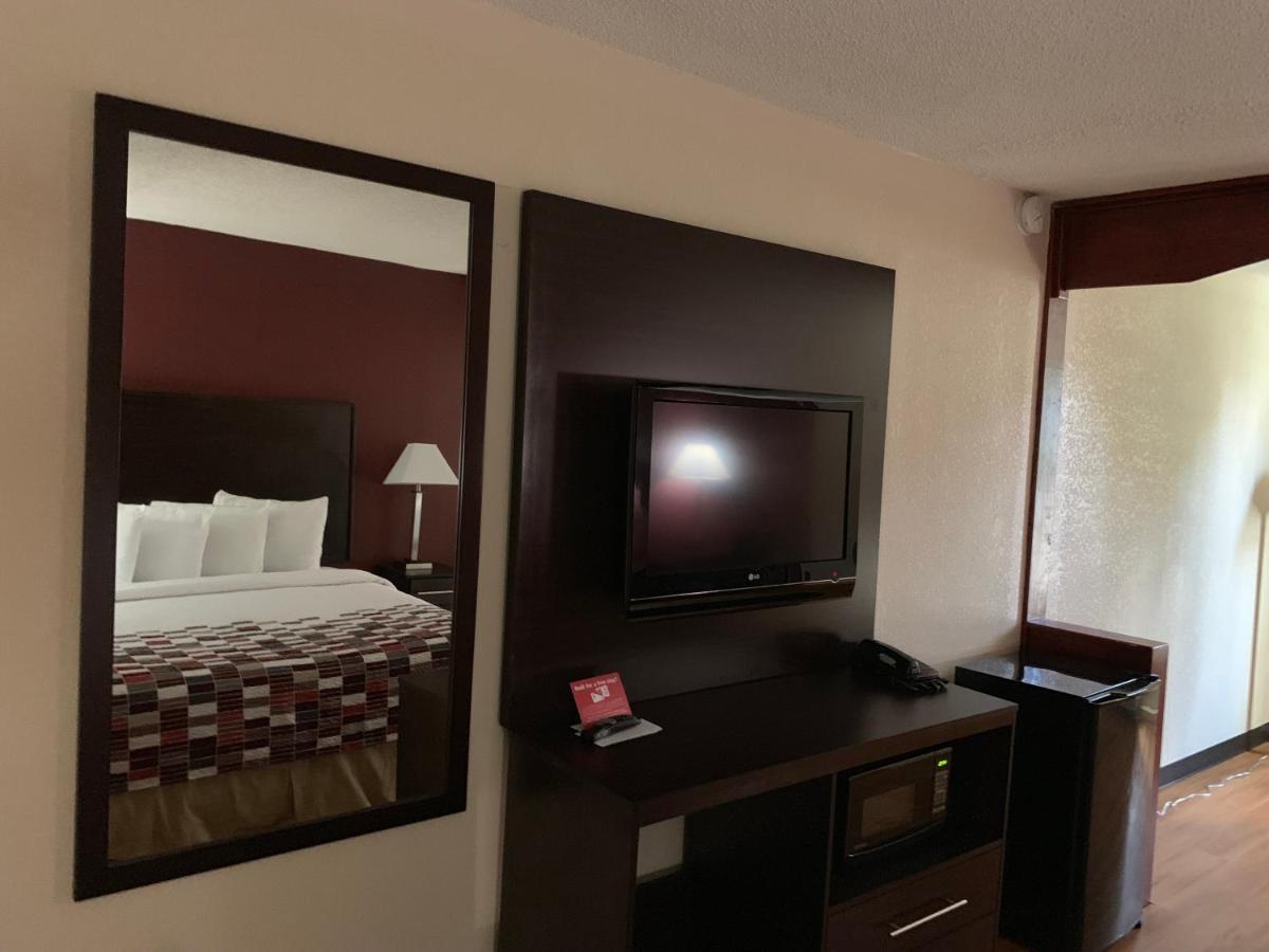 Red Roof Inn Atlanta - Six Flags Lodge West Экстерьер фото